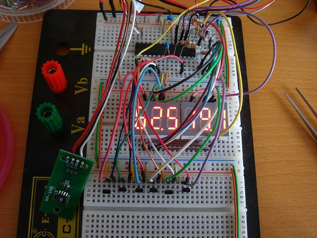 SHT11温度計・湿度計開発