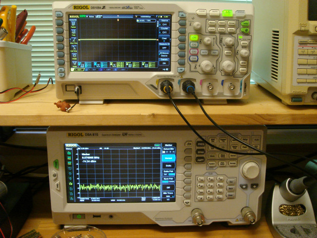 Rigol DS1054ZとRigol DSA815-TG