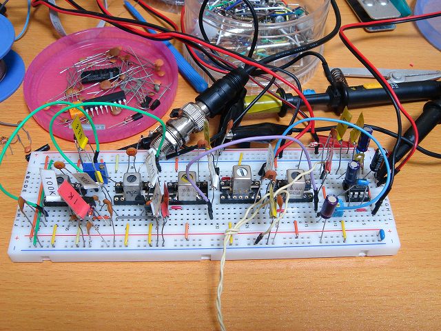 ブレッドボードで50MHz-QRP-AMトランシーバーの実験 | henteko.org