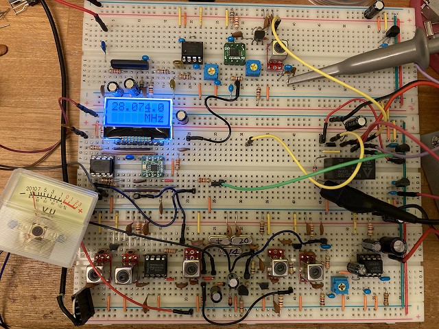 ブレッドボード28MHz-QRP-AMトランシーバー