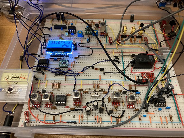 ブレッドボード28MHz-QRP-AMトランシーバー