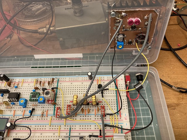 ブレッドボード28MHz-QRP-AMトランシーバー