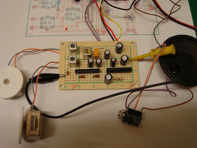 2ポリバリコン　2ICスーパーヘテロダイン短波ラジオ動作確認