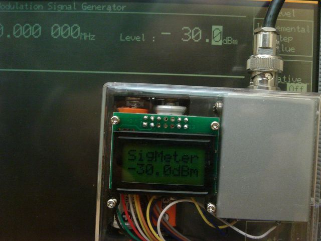 AD8307電界強度計をアンリツシグナルジェネレーターMG3660Aで校正